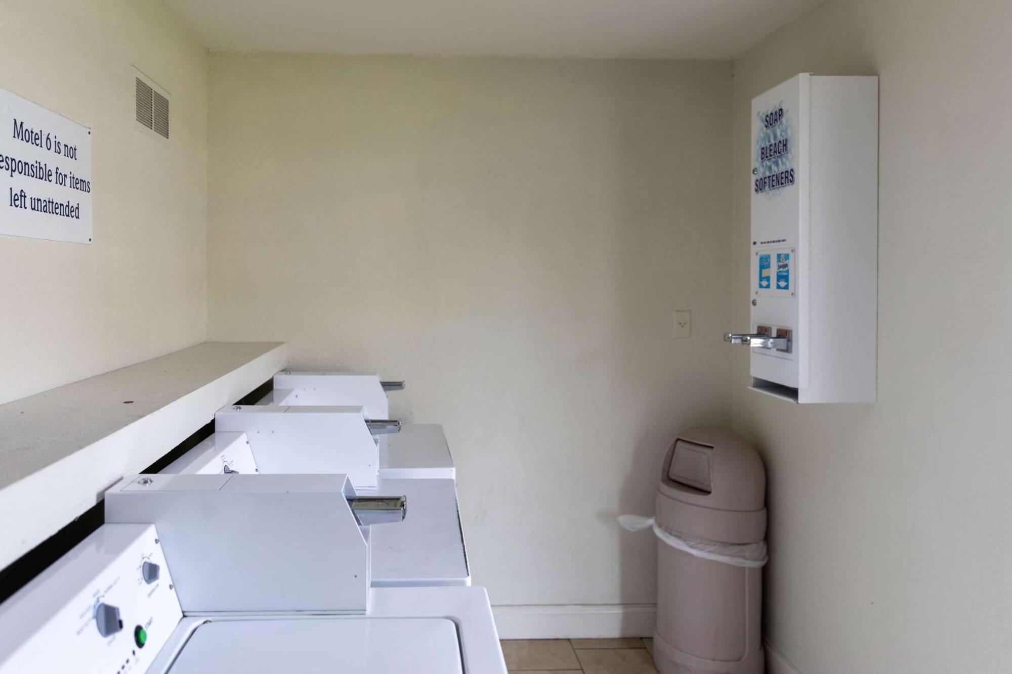 Motel 6-Lufkin, Tx Екстер'єр фото